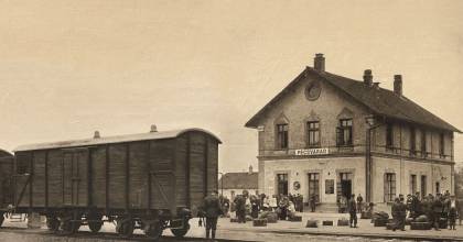 MÁLENKIJ ROBOT 80 vándortárlat megnyitója