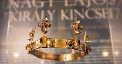 Nagy Lajos király születésének 700. évfordulója alkalmából nyílt kamaratárlat a Nemzeti Múzeumban