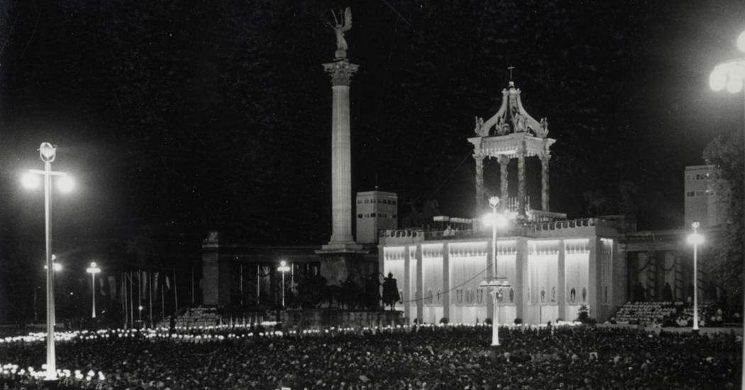 Fények a Dunán: Az Eucharisztikus Világkongresszus virtuális kiállításának elemzése