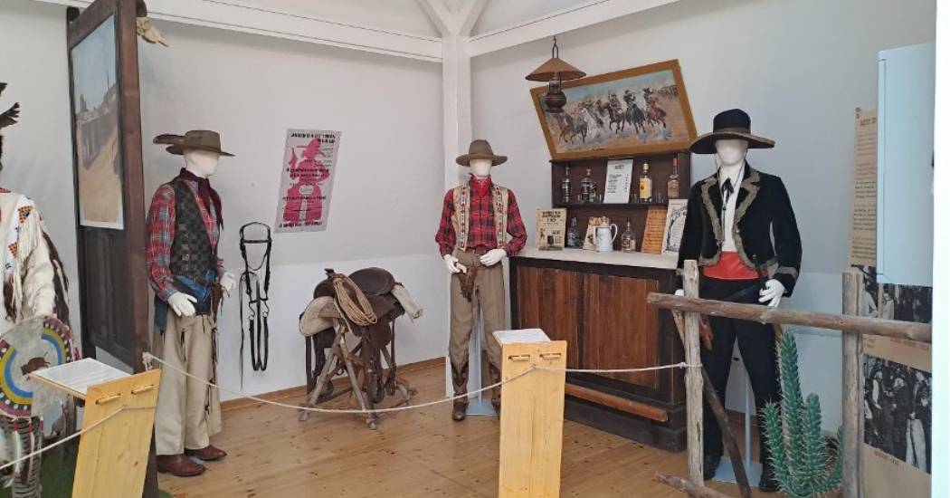 Új tér, új élmény? – mit kínál a megújult Baktay Ervin Indián-Cowboy kiállítás?