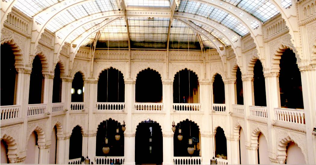 Döntött a kormány az Iparművészeti Múzeum felújításáról – 130 éves lett Lechner palotája